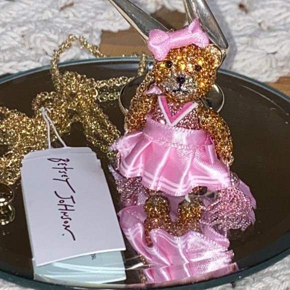 Betsy Johnson Necklace NWT - Picture 4 of 7